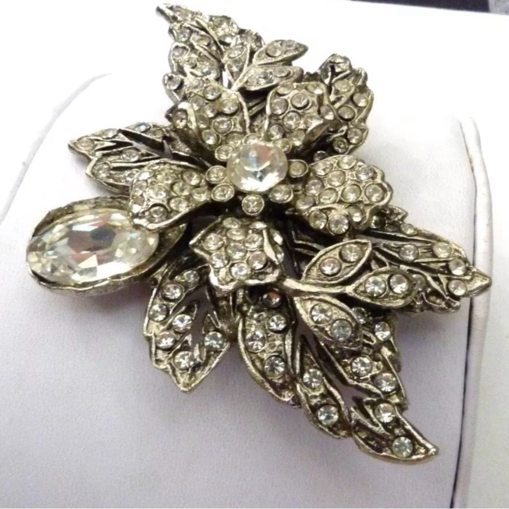 Wendy Gell Vintage Signed 3 5/8" Crystal Flower Leaf Pin Brooch - Picture 3 of 5